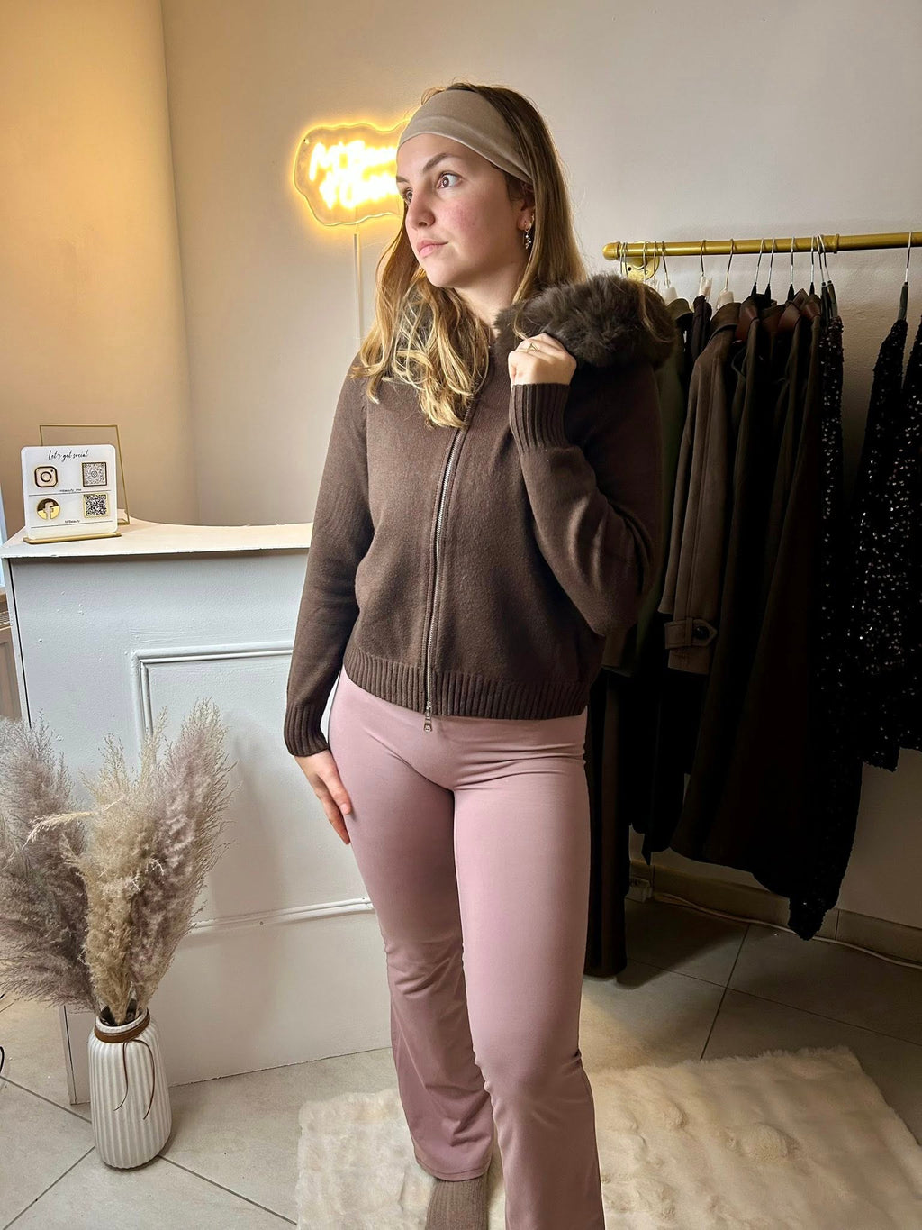 Gilet capuche fourrure